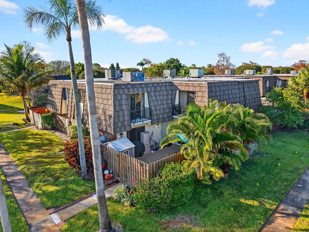 1545 W Forest Lakes Circle W #B West Palm Beach, FL 33406