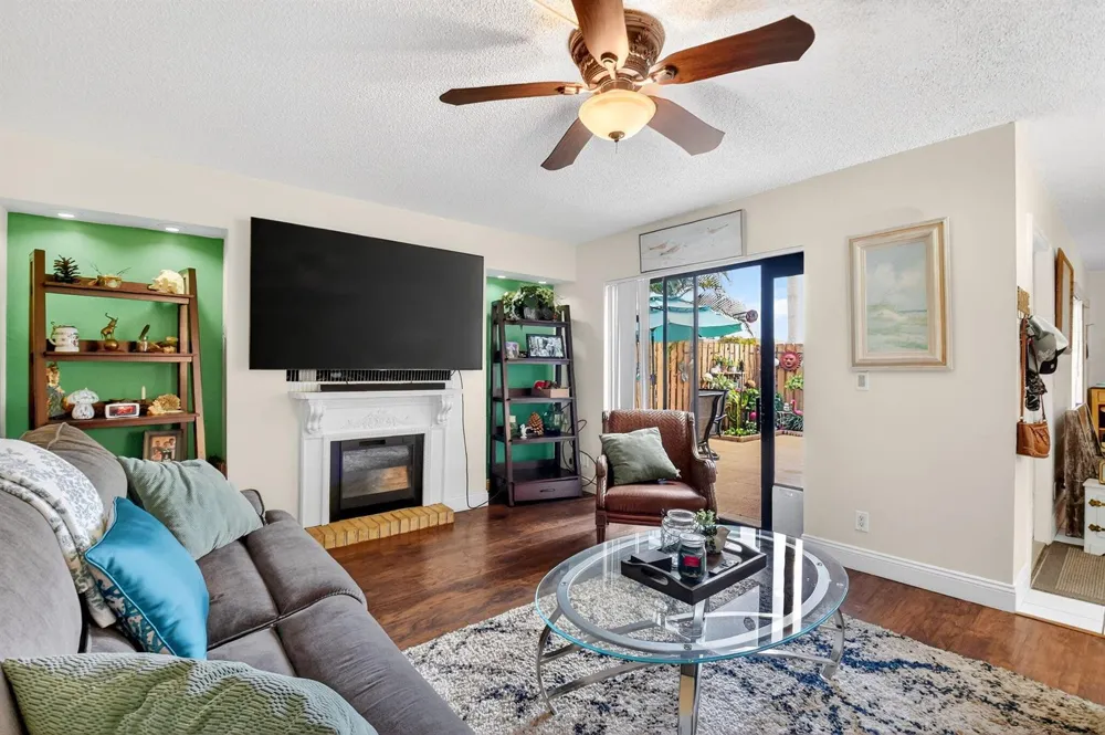 1545 W Forest Lakes Circle W #B West Palm Beach, FL 33406