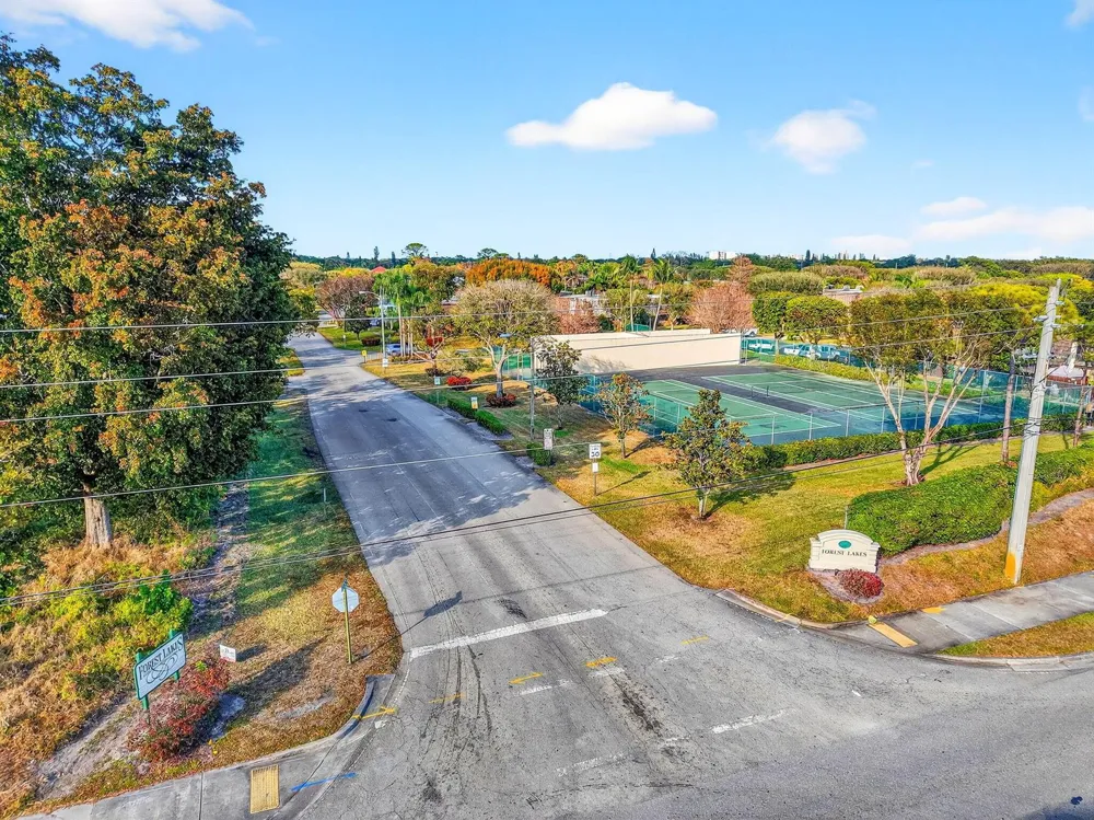1545 W Forest Lakes Circle W #B West Palm Beach, FL 33406
