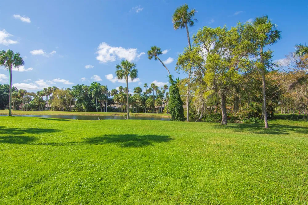 66 Woodland Drive #204 Vero Beach, FL 32962