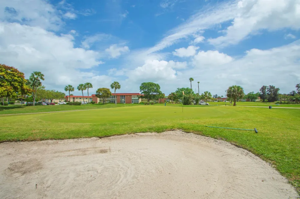 66 Woodland Drive #204 Vero Beach, FL 32962