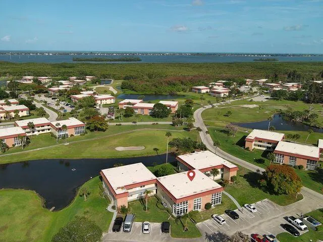 66 Woodland Drive #204 Vero Beach, FL 32962