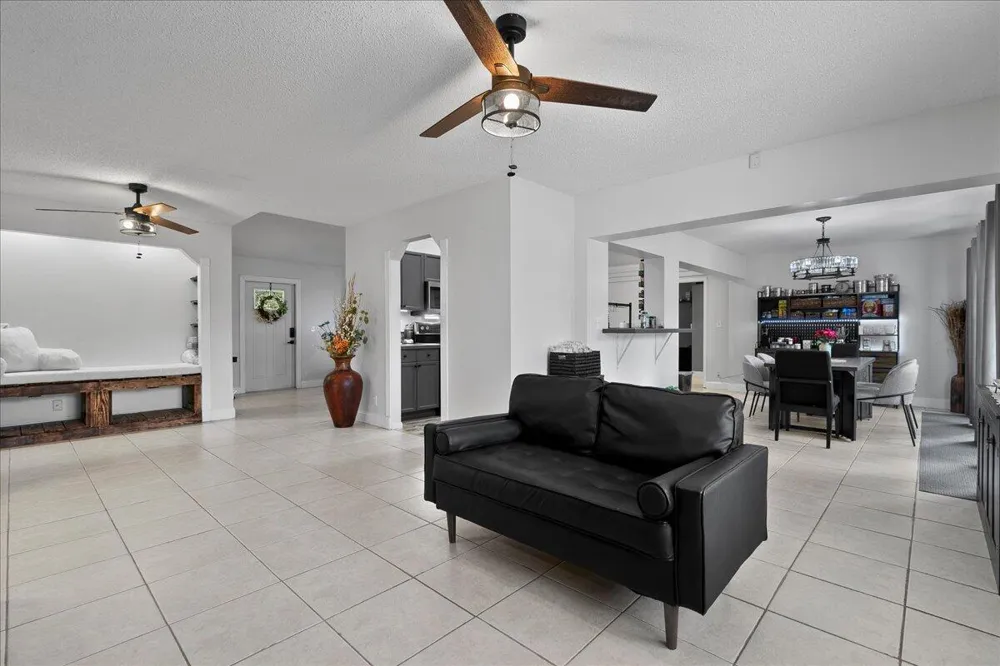 14537 77th Place Loxahatchee, FL 33470