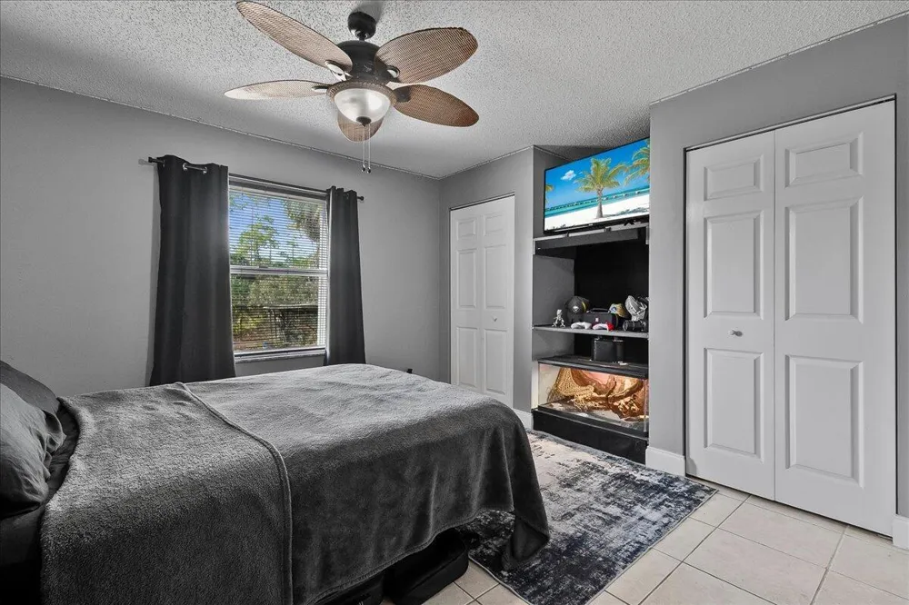 14537 77th Place Loxahatchee, FL 33470