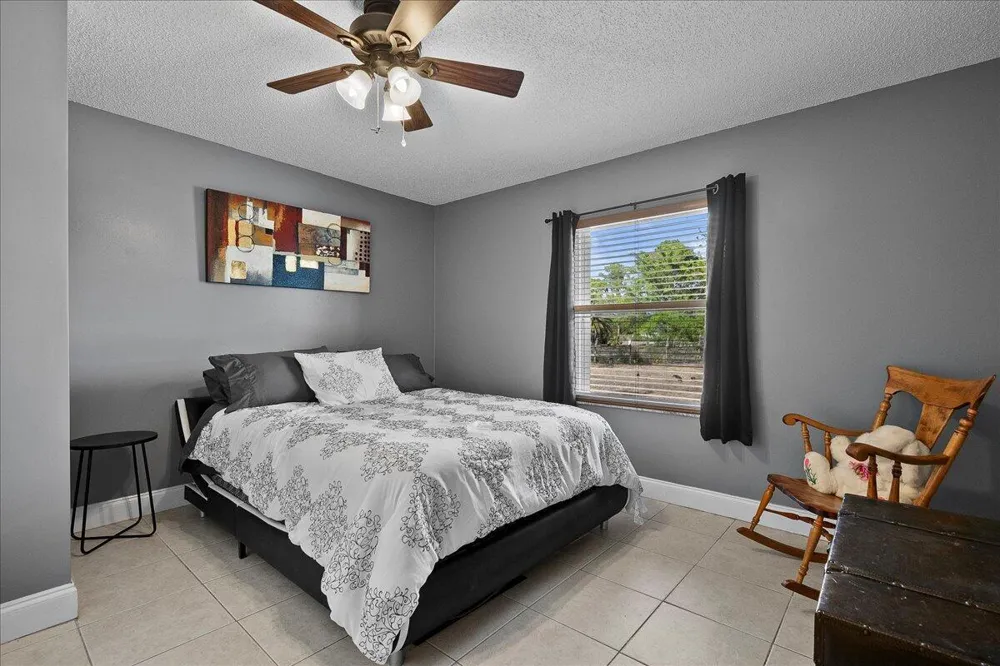 14537 77th Place Loxahatchee, FL 33470