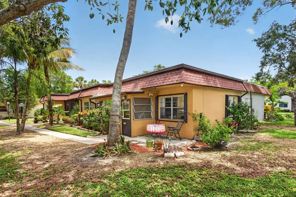 2002 SW Natura Boulevard #B Deerfield Beach, FL 33441