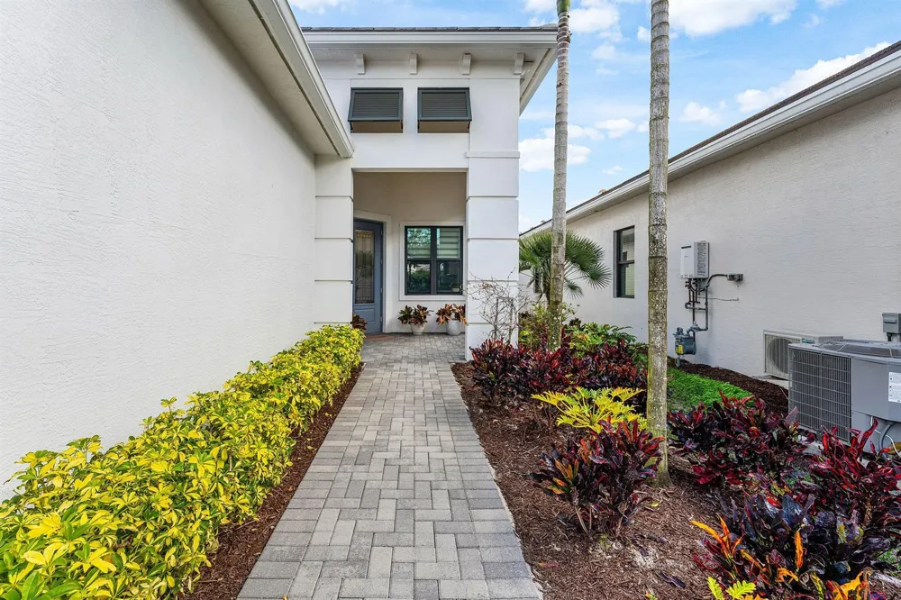 16047 Key Biscayne Lane Westlake, FL 33470