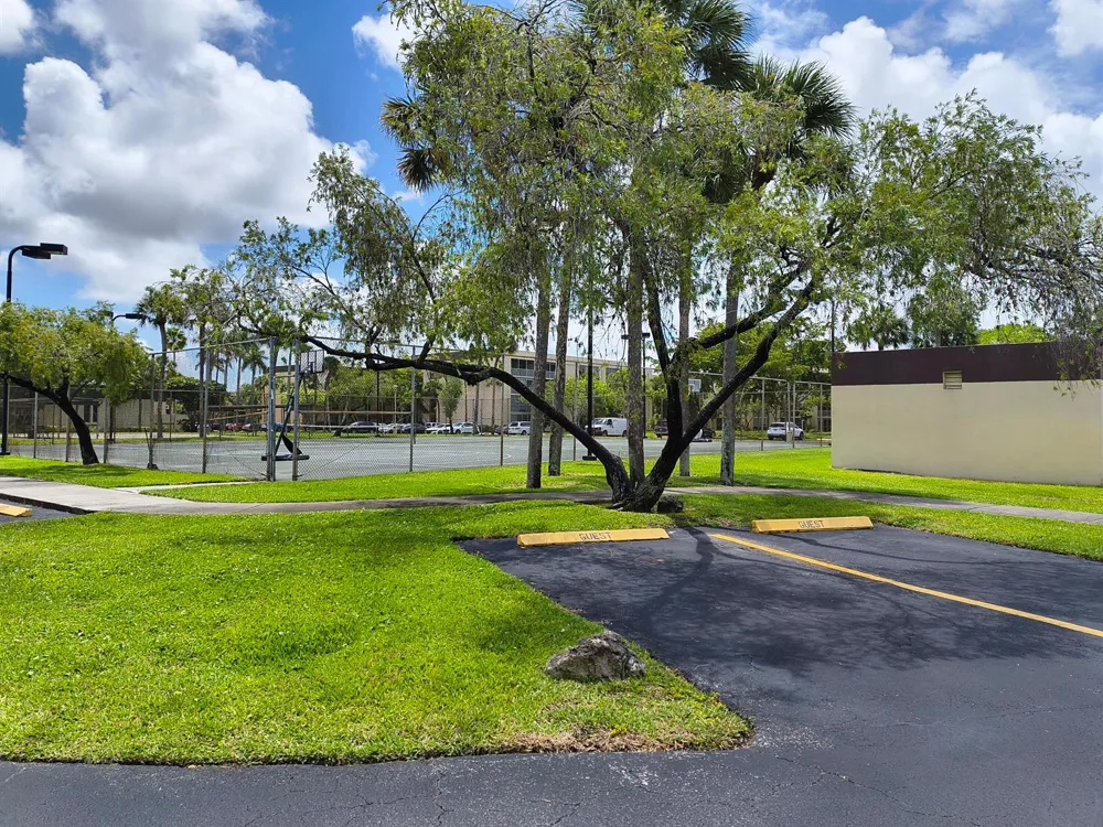 3361 NW 47th Terrace #231 Lauderdale Lakes, FL 33319