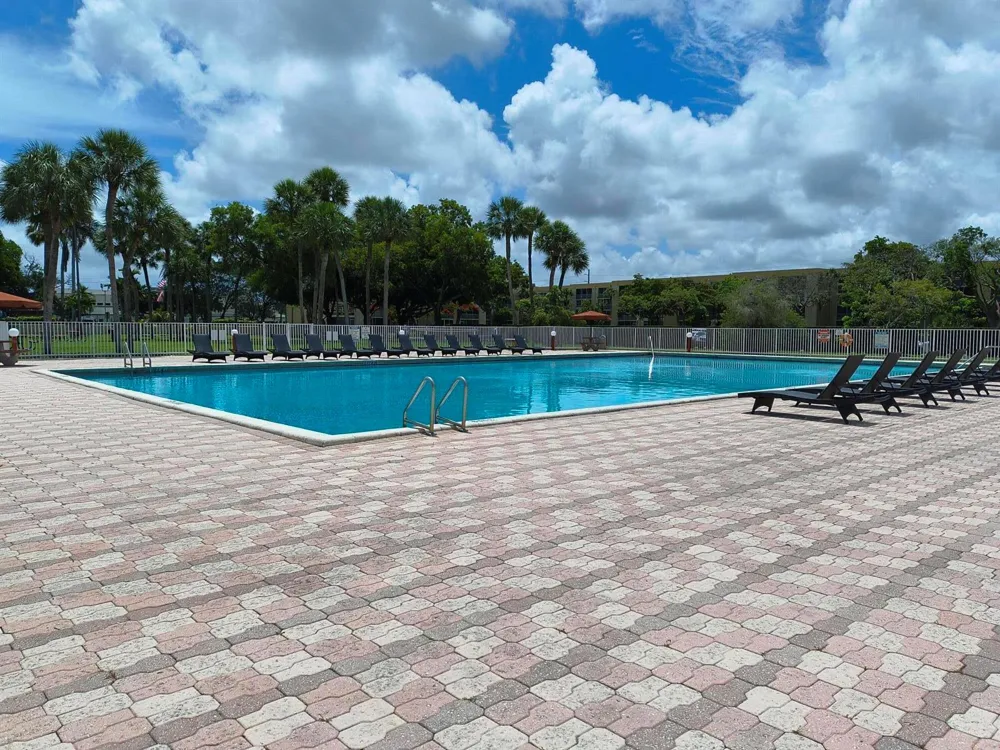 3361 NW 47th Terrace #231 Lauderdale Lakes, FL 33319