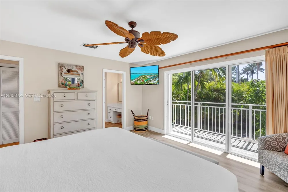 181 12th St Key Colony, FL 33051