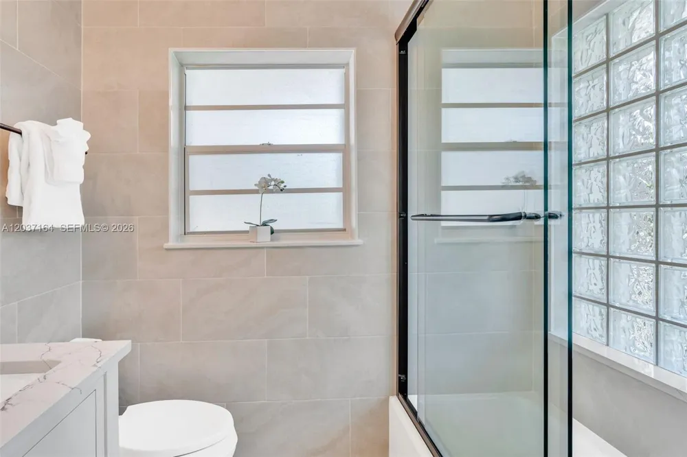 181 12th St Key Colony, FL 33051