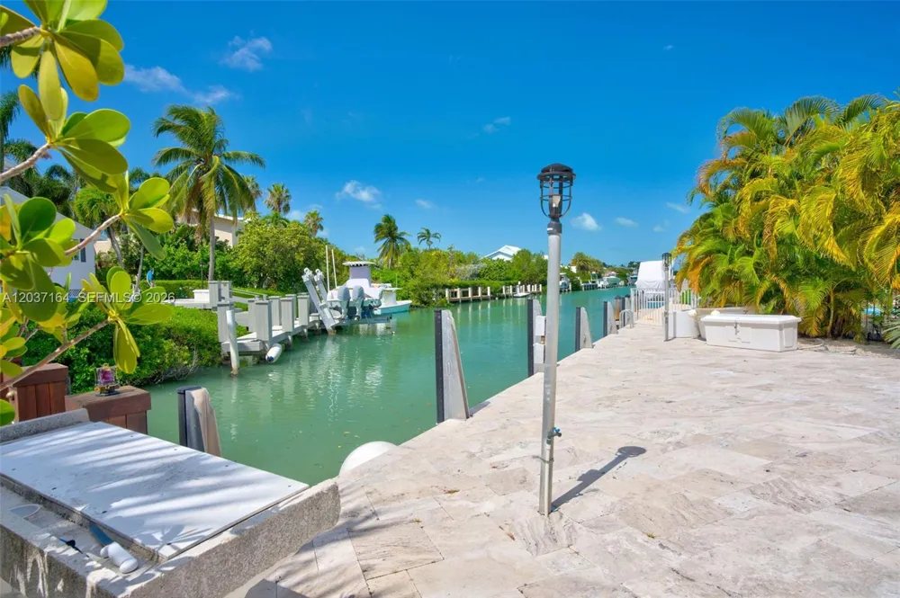 181 12th St Key Colony, FL 33051