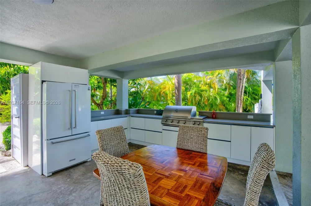 181 12th St Key Colony, FL 33051