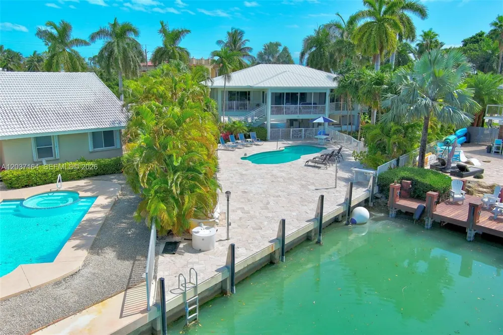 181 12th St Key Colony, FL 33051