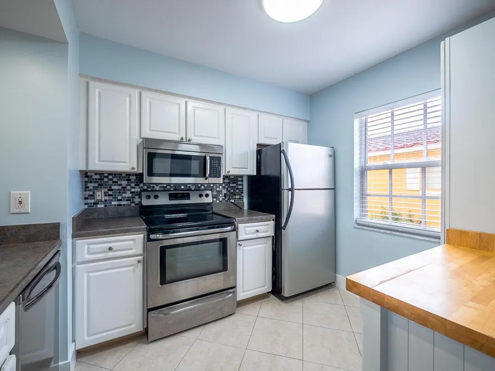 1020 Lake Shore Drive #202 Lake Park, FL 33403