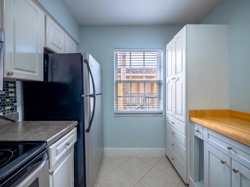 1020 Lake Shore Drive #202 Lake Park, FL 33403