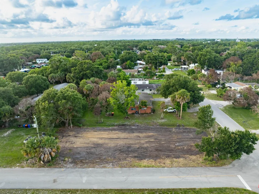 4805 34th Avenue Vero Beach, FL 32967