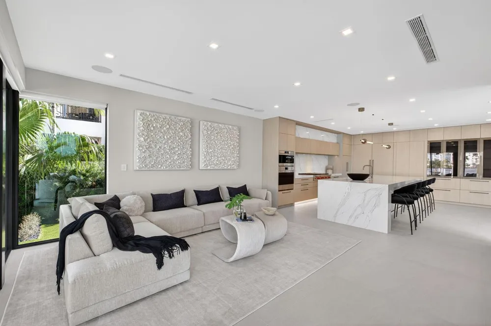 2533 Aqua Vista Boulevard Fort Lauderdale, FL 33301