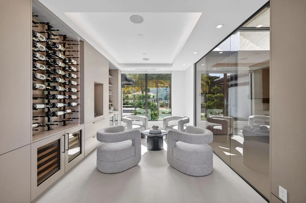 2533 Aqua Vista Boulevard Fort Lauderdale, FL 33301