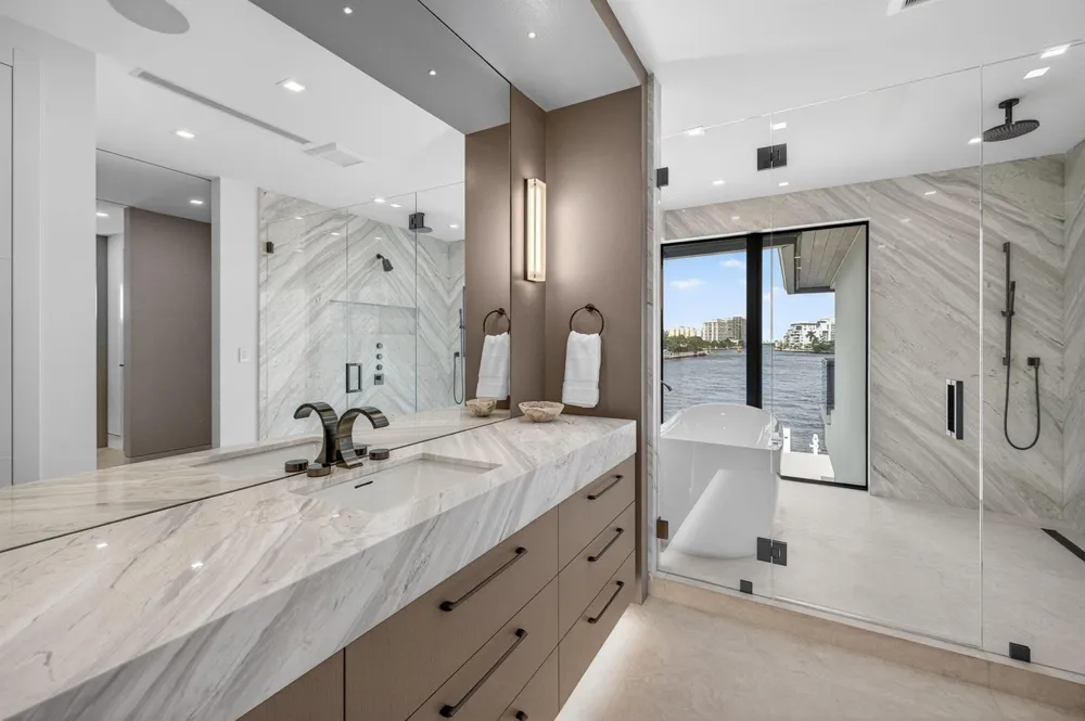 2533 Aqua Vista Boulevard Fort Lauderdale, FL 33301