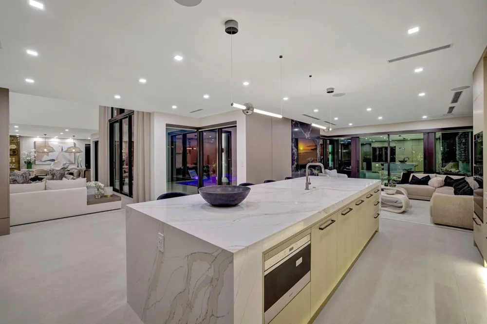 2533 Aqua Vista Boulevard Fort Lauderdale, FL 33301