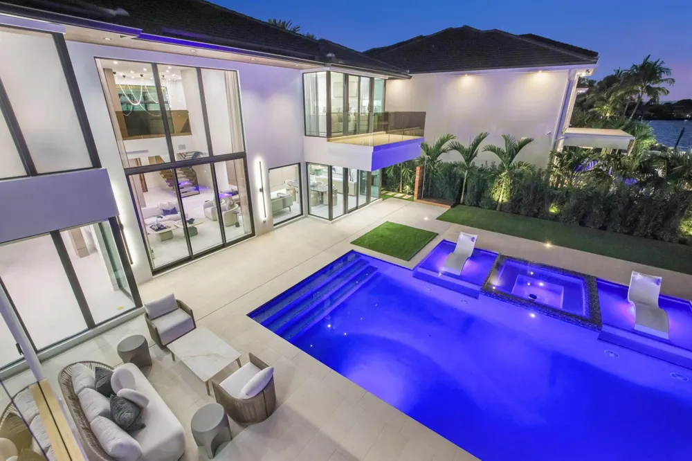 2533 Aqua Vista Boulevard Fort Lauderdale, FL 33301