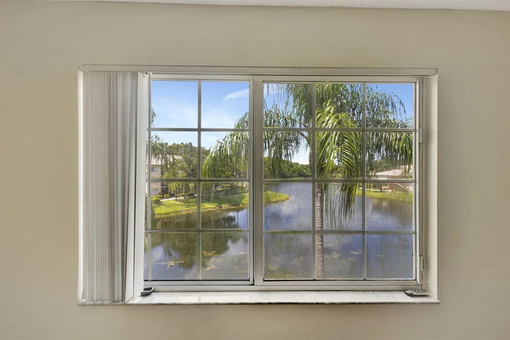 600 Crestwood Ct Court #609 Royal Palm Beach, FL 33411