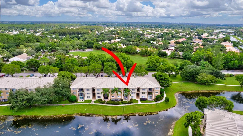 600 Crestwood Ct Court #609 Royal Palm Beach, FL 33411