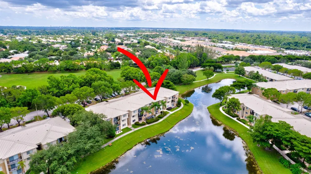 600 Crestwood Ct Court #609 Royal Palm Beach, FL 33411