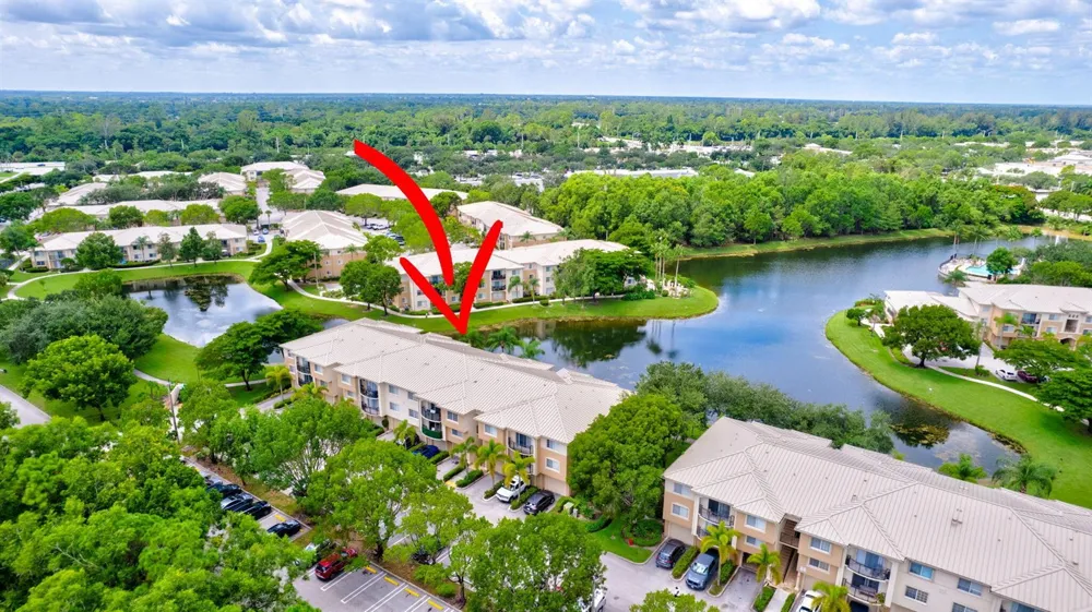 600 Crestwood Ct Court #609 Royal Palm Beach, FL 33411