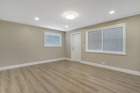 1225 W 10th Street #Apartment B