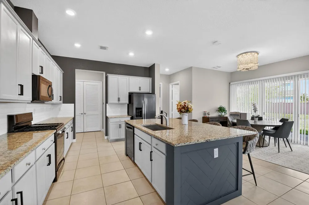 19535 Split Rail Run Loxahatchee, FL 33470