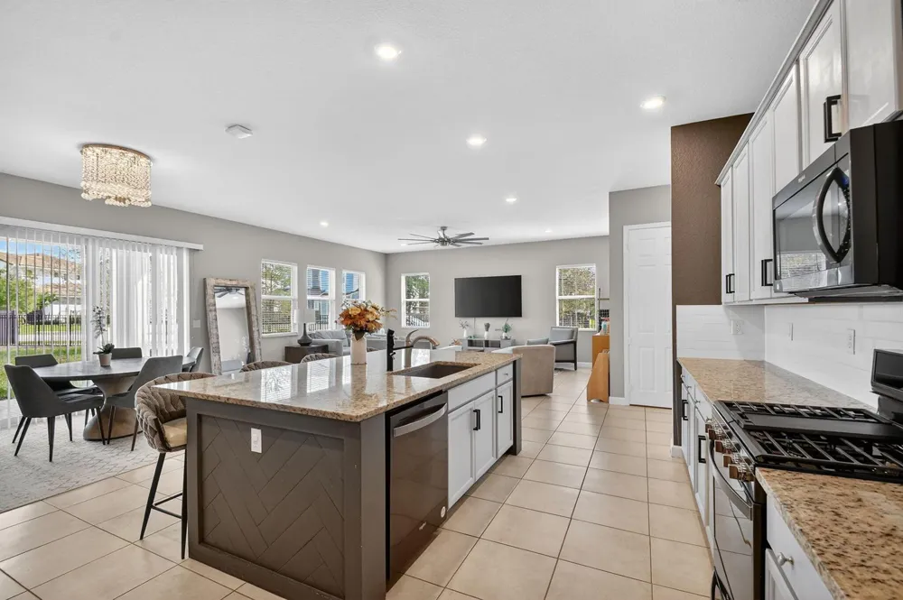 19535 Split Rail Run Loxahatchee, FL 33470