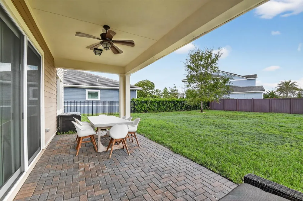 19535 Split Rail Run Loxahatchee, FL 33470