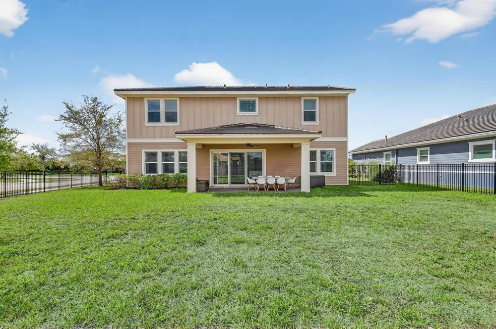 19535 Split Rail Run Loxahatchee, FL 33470