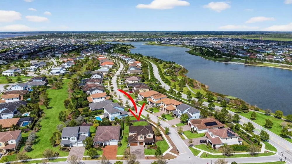 19535 Split Rail Run Loxahatchee, FL 33470