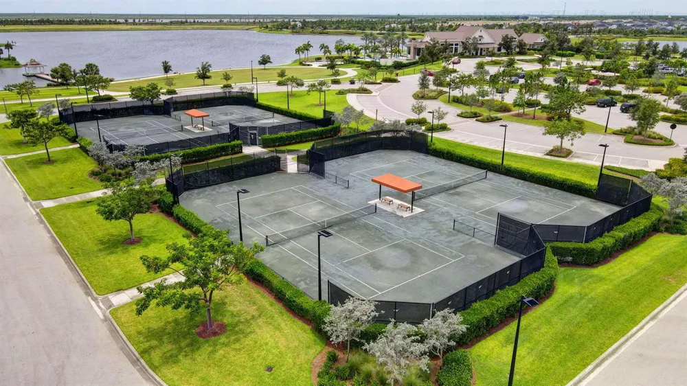 19535 Split Rail Run Loxahatchee, FL 33470