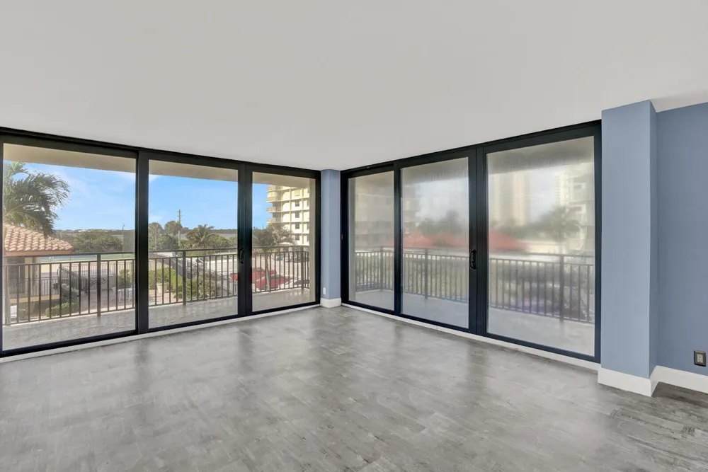5460 Ocean Drive #1d Singer Island, FL 33404