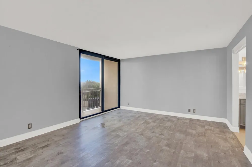5460 Ocean Drive #1d Singer Island, FL 33404