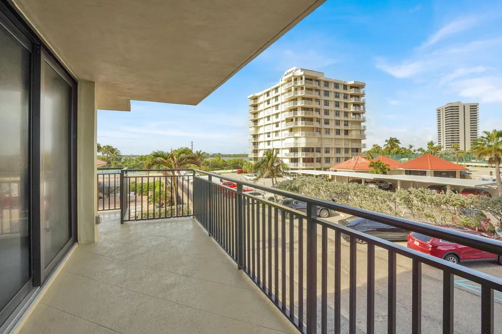 5460 Ocean Drive #1d Singer Island, FL 33404