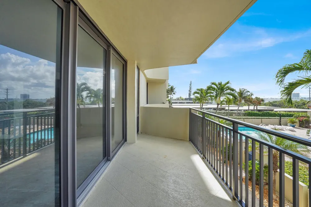 5460 Ocean Drive #1d Singer Island, FL 33404
