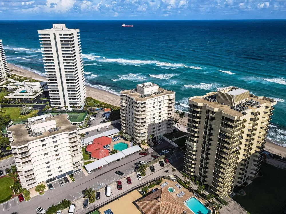 5460 Ocean Drive #1d Singer Island, FL 33404