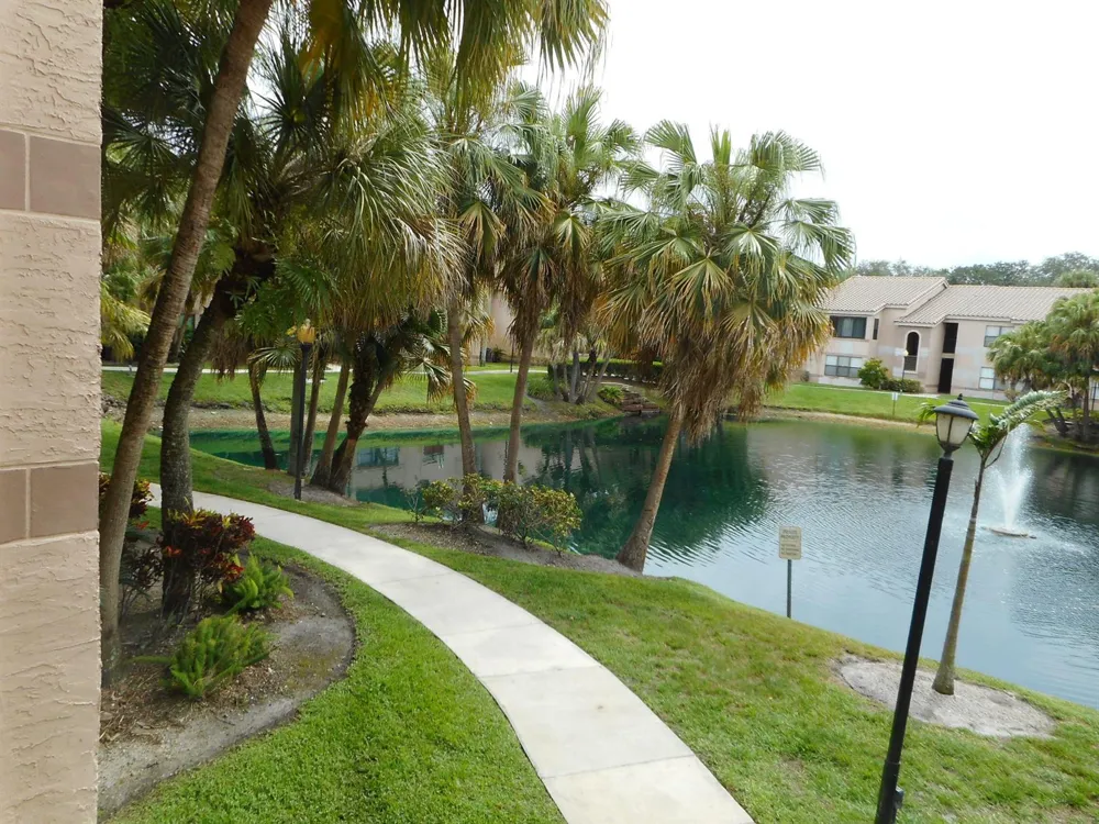 2926 S University Drive #6205 Davie, FL 33328