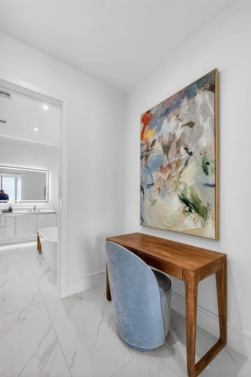 220 Lake Shore Drive #609 Lake Park, FL 33403