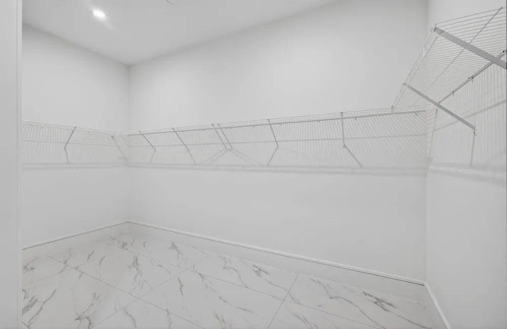 220 Lake Shore Drive #609 Lake Park, FL 33403