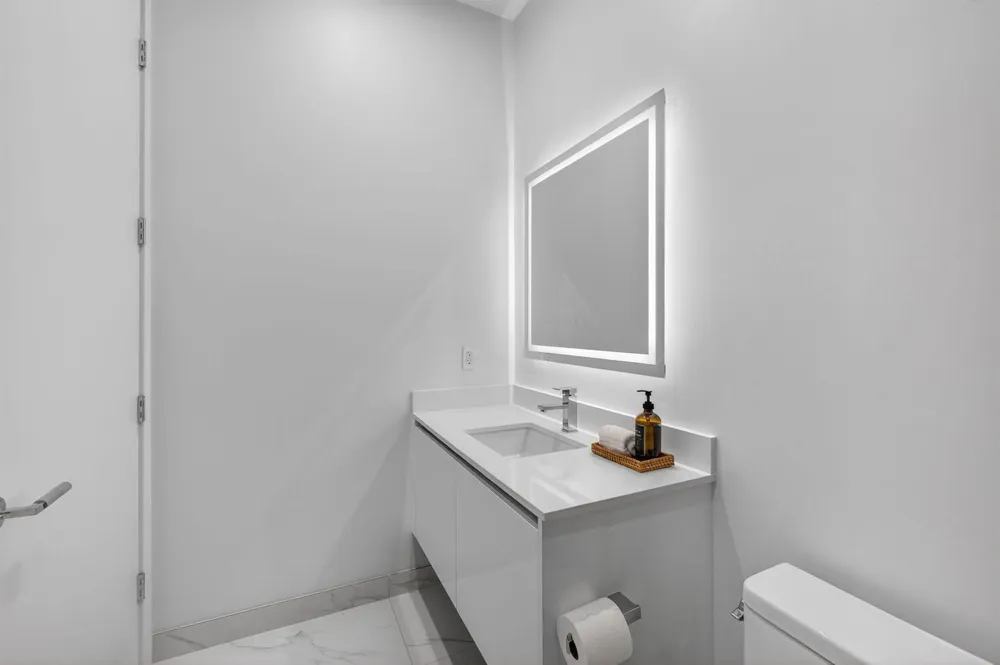 220 Lake Shore Drive #609 Lake Park, FL 33403