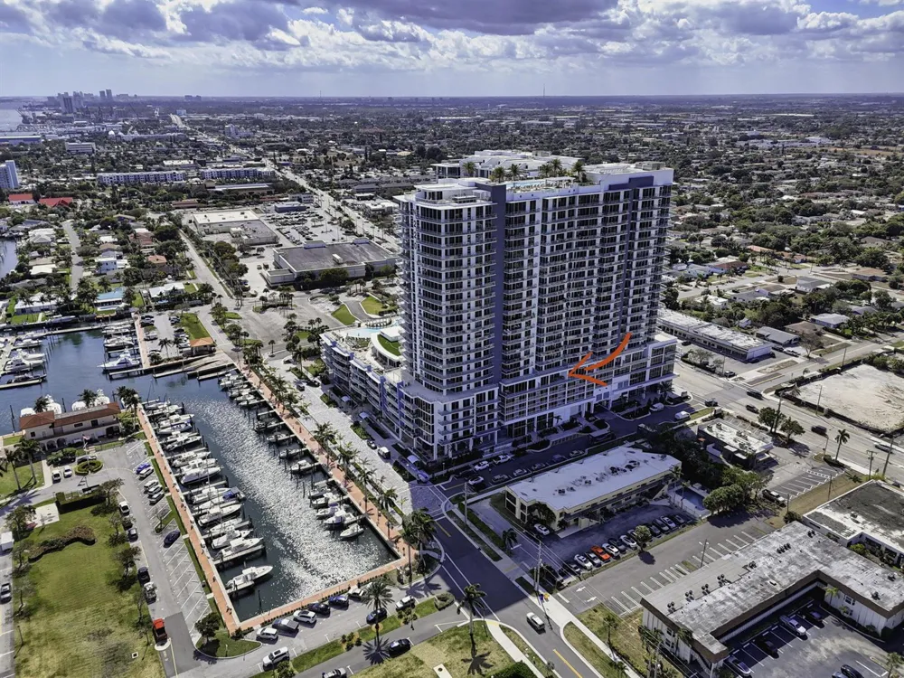 220 Lake Shore Drive #609 Lake Park, FL 33403