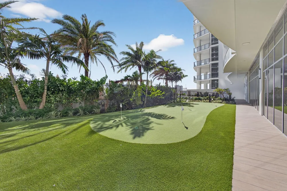 220 Lake Shore Drive #609 Lake Park, FL 33403