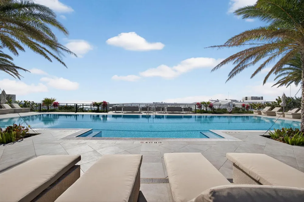 220 Lake Shore Drive #609 Lake Park, FL 33403