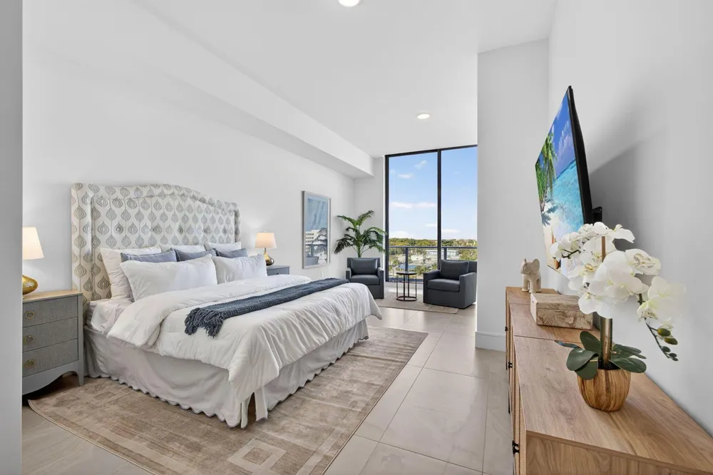 220 Lake Shore Drive #605 Lake Park, FL 33403